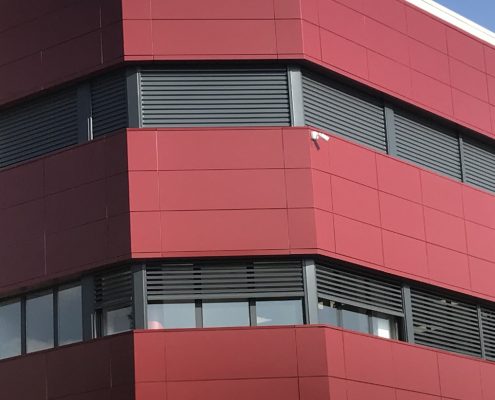 Persianas metalic accionadas con motor io